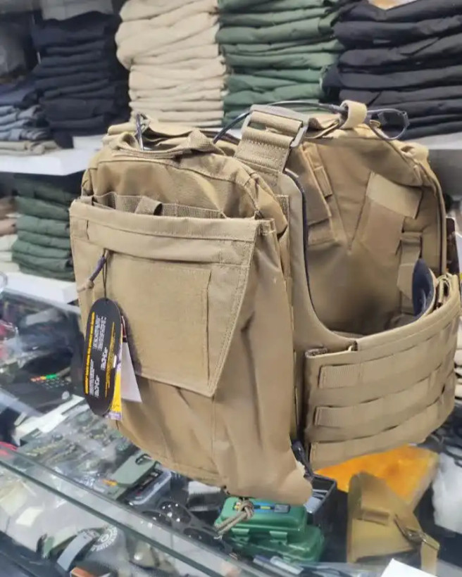 جلیقه تجهیزات امرسون اورجینال با پارچه CORDURA، زیپ YKK، سیستم MOLLE و قابلیت نصب پلیت. خرید با ضمانت اصالت و ارسال سریع از اسماعیل کمپ.